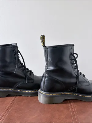 Dr. Martens 1460 Smooth Leather Lace Up Boots Black Women’s Size 7 US thumbnail 2