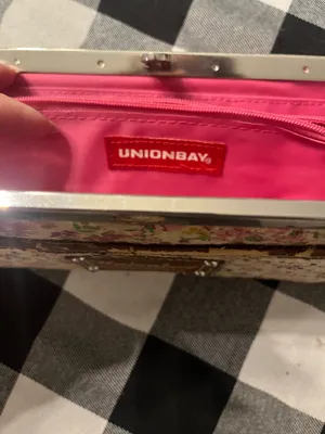 Unionbay Floral Wallet Wristlet thumbnail 5