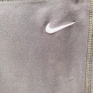 Nike Dri-Fit‎ Capri Pants thumbnail 2
