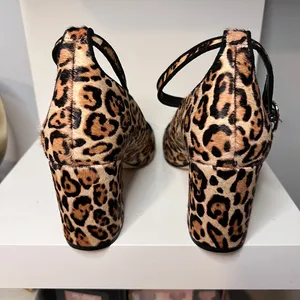 White House | Black Market Leopard Print Block Heel Pumps w/Ankle‎ Strap-Classic Animal Pattern-SZ 7.5 thumbnail 3