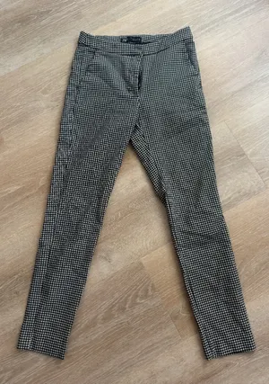 ZARA Black & White Gingham Slim Ankle Trousers thumbnail 1