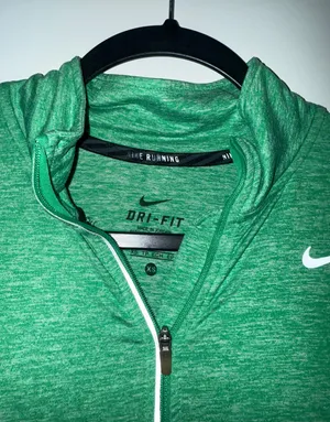 Nike Dri-Fit Half-Zip thumbnail 3