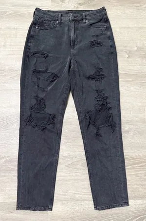•AMERICAN EAGLE• DISTRESSED MOM JEANS thumbnail 1