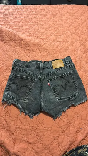 Levi’s 501 Shorts  thumbnail 2