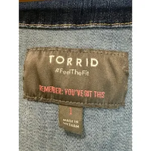 Torrid Crop Soft Jean Jacket Sz1X/14–16 thumbnail 4