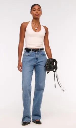 Abercrombie & Fitch Curve Love High Rise 90s Relaxed Jeans thumbnail 1