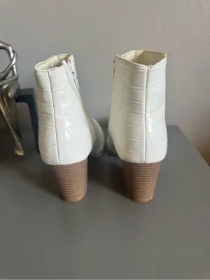 Forever 21 White Croc-Textured Ankle Booties with Block Heel thumbnail 6