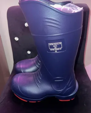 Rain/ Fishing boots Purple Size 8 thumbnail 1