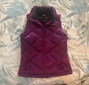North face Puffer Vest thumbnail 2