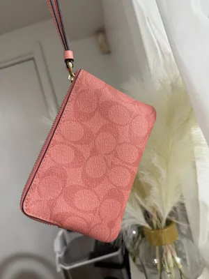Coach pink wristlet thumbnail 3