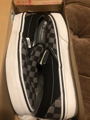 Slip-On Vans thumbnail 3
