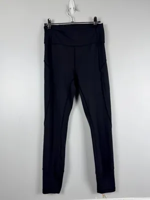 Lululemon In Movement Tight 25" *Everlux
Black size 6 thumbnail 3