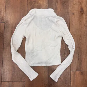 Hollister Ribbed Collared Long-Sleeve Top Cropped White Size S Minimalist thumbnail 5