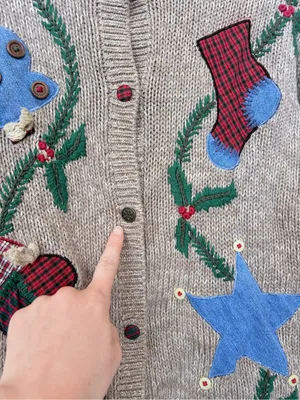 Vintage Cotton Knit Christmas Sweater Patchwork Unique Medium Button Cardigan Red thumbnail 4