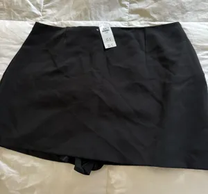 Abercrombie Black Skort Mini thumbnail 1