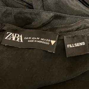 Zara Black Faux Suede Short Flutter Sleeve Zip Ruffle Mini A-Line Dress Size M thumbnail 3