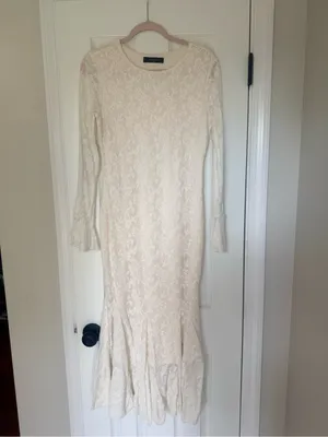 Elegant White Lace Midi Dress - Long Sleeve Women's Dress thumbnail 2
