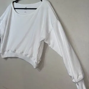 Hollister White Pullover Sweatshirt Women's Size S Logo Long Sleeve Casual thumbnail 3