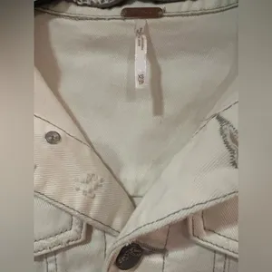 Free‎ People Knit Sleeve & Knit Hood Distressed White Denim Jean Jacket Size XS thumbnail 8