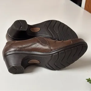 Earth Origins Roxanne Brown Leather Clogs Size 8.5M thumbnail 6