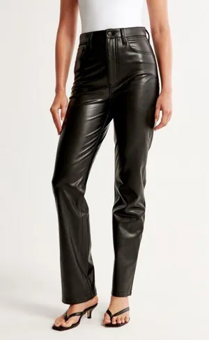 Abercrombie & Fitch Vegan Leather 90s Straight Pant Curve Love - Black - 24/00 thumbnail 3