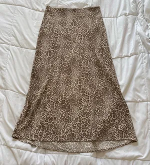 Rachel‎ Zoe Maxi Skirt Womens 8 Leopard Beige Brown Animal Whimsy Quiet Luxury thumbnail 1