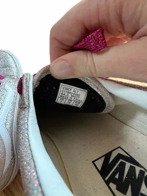 Vans Sparkly Low-Top Sneakers with Burgundy Laces thumbnail 7