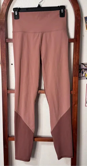 Vuori Mauve Colorblock Leggings thumbnail 1