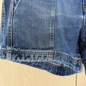 Vintage Tommy Hilfiger Medium Wash Denim Shorts thumbnail 2