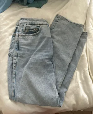 Good American x Zara ZW 90's Relaxed Jeans thumbnail 3