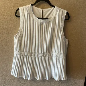 Shein White Pleated Sleeveless Blouse Size Large | Basic Versatile Top thumbnail 3