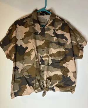 Madewell Cottontail‎ Camo Short Sleeve Button Tie Front Shirt Womens L thumbnail 1