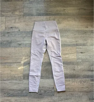 Lululemon Wunder Under Leggings  thumbnail 2