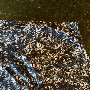 Lululemon Align™ High-Rise Crop 21" thumbnail 2