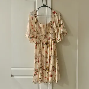 GILLI Floral Smocked Square Neck Romantic Cottagecore Elegance Mini Dress thumbnail 3