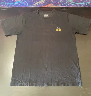 LA 1989 Men's Short Sleeve Graphic Tee in Black thumbnail 1