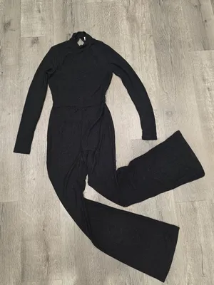 Superdown Black Long Sleeve mock neck Open Back Bell Bottom Jumpsuit Sz S sparle thumbnail 5