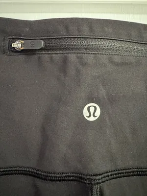 Lululemon Athletica Black High-Rise Workout Yoga Leggings Size 8 thumbnail 4