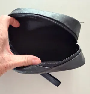 Oakley | sunglass case.  thumbnail 4