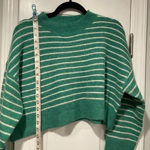 NWT Tilly’s Love Tree Size L Oversized Cropped Green Striped Pullover Sweater thumbnail 10
