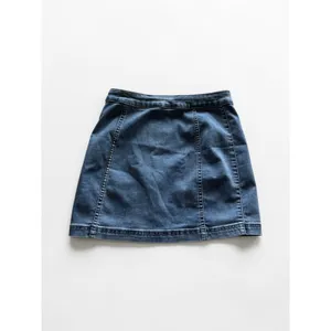 Free People Blue‎ Denim Button Front Mini Skirt Size 4 A-Line Jean Skirt thumbnail 2
