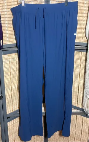 Women's Navy Wide-Leg Drawstring Pants thumbnail 1