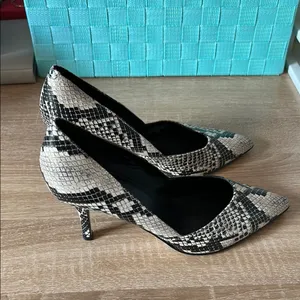 Marc Fisher Black and White Heels with Sleek Design thumbnail 4