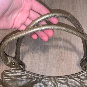 Gold Pewter metallic faux leather buckle handbag thumbnail 5
