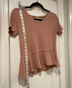 Paper Crane Size S Pink Waffle Knit V Neck Short Sleeve Ruffle Hem Peplum Top thumbnail 7