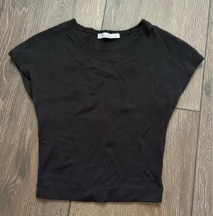 zara top thumbnail 1