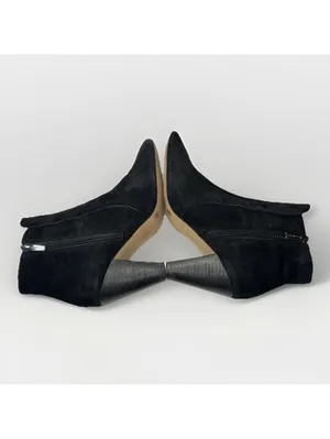 Vince Camuto Womens Suede Closed Toe Ankle Fashion Black Size 8M/ 38 1/2 thumbnail 4