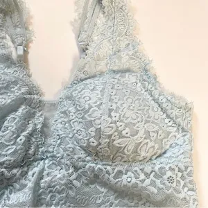 Aerie Eyelash Lace Plunge Bralette‎ Women’s size Medium thumbnail 2