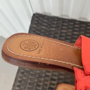Tory Burch Tong Poppy Coral Sandals thumbnail 4