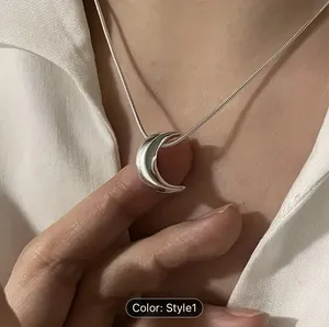 Crescent Beautiful Alloy Moon Choker Pendant Necklace thumbnail 3